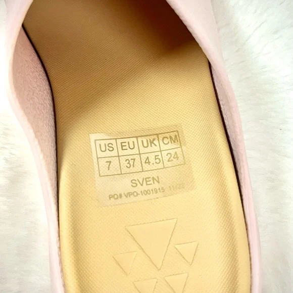 Cougar Sven Clog in Nude Ecru - Picture 6 of 10